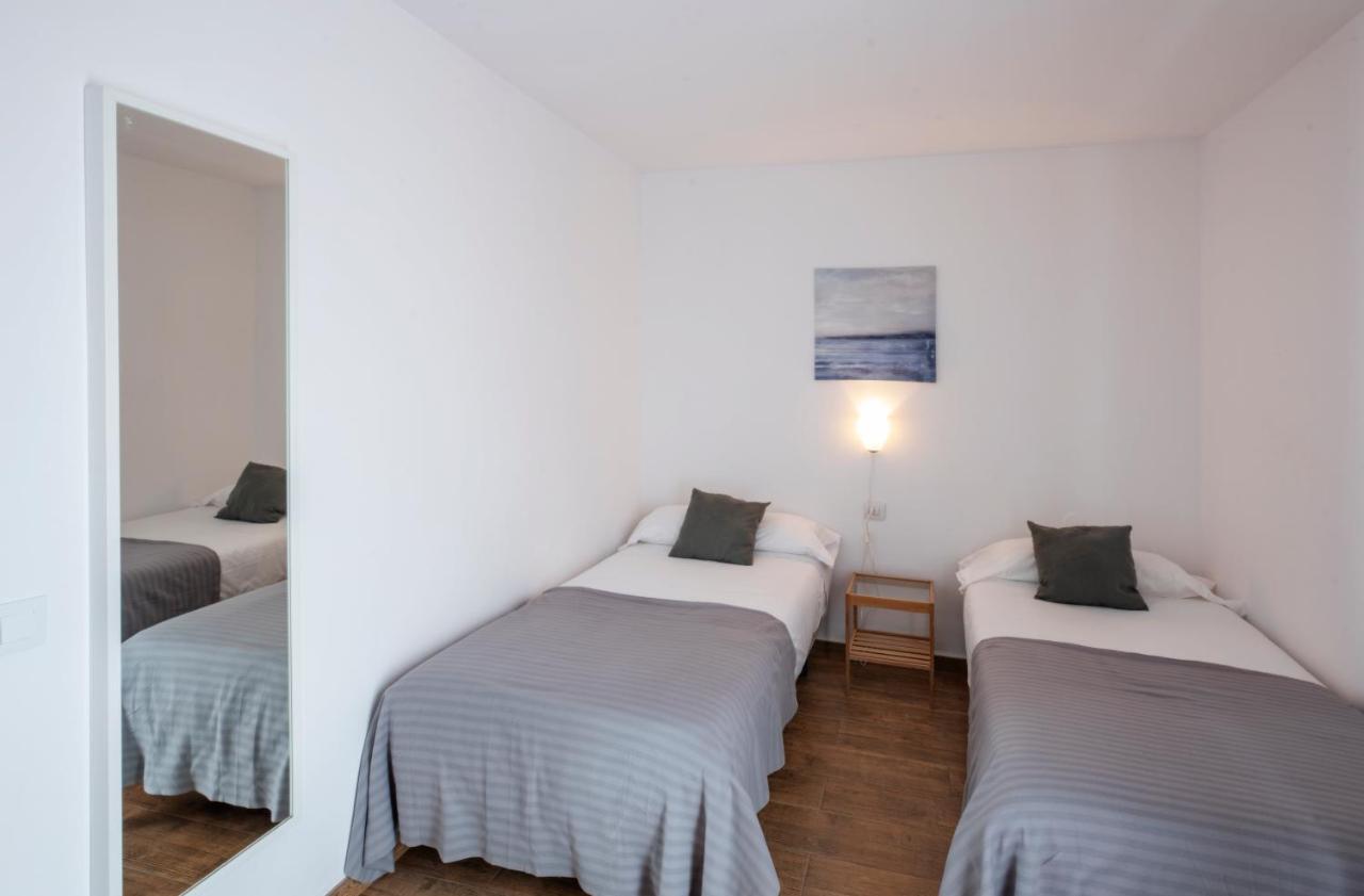 Rosales Hotel apartamentowy Playa Cancajos na wyspie la Palma